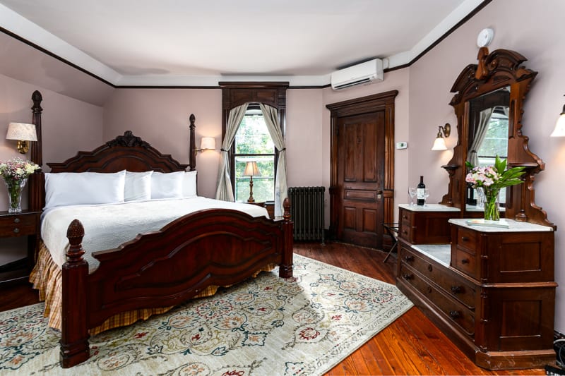 Queen Anne Bedroom 5 Main Inn Guest Rooms Asheville