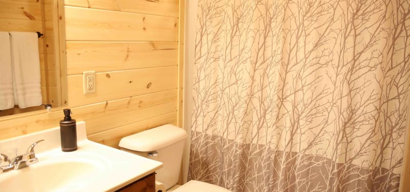 Oakwood Suite Millersburg Cricket Hill Cabins
