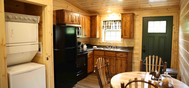 Maplewood Suite Millersburg Cricket Hill Cabins
