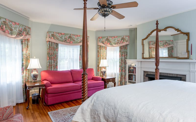 Grace Suite Asheville Pinecrest Bed & Breakfast