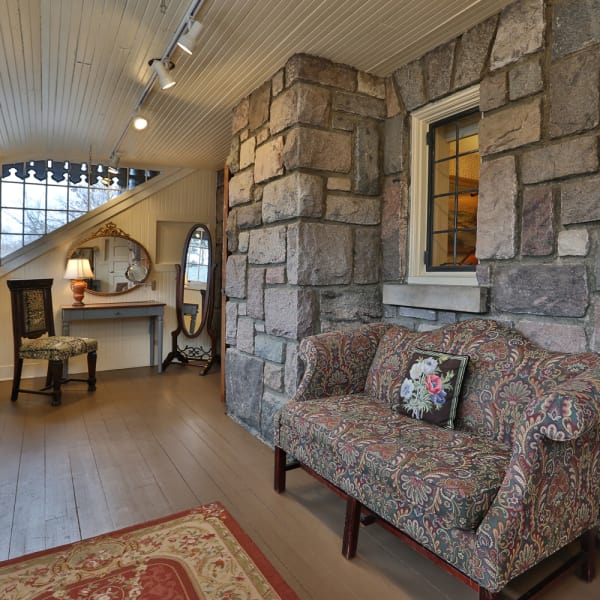 Main House Rooms | Ann Arbor | Stone Chalet Bed And Breakfast Inn And ...