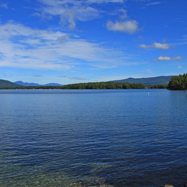 Lake Winnipesaukee Lodging & Cabins | Oliver Lodge, Meredith