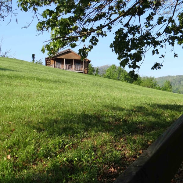 Engadine Inn & Cabins At Honey Hill The Asheville Bed & Breakfast
