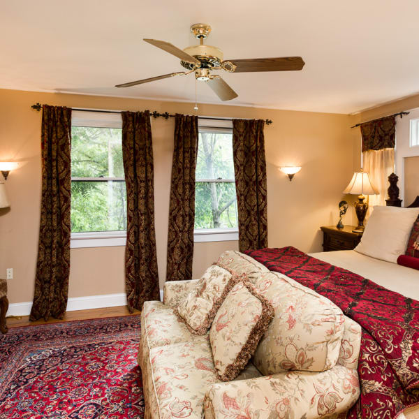 Carriage House Rooms | Asheville | Cedar Crest Inn