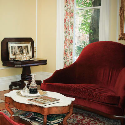 Louisville KY Bed And Breakfast - DuPont Mansion Historic B&B