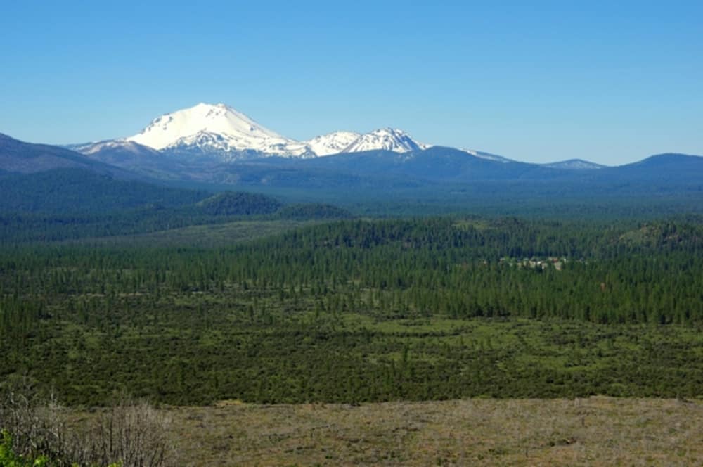 Hiking Trails on North side of Lassen National Park / Hwy 44