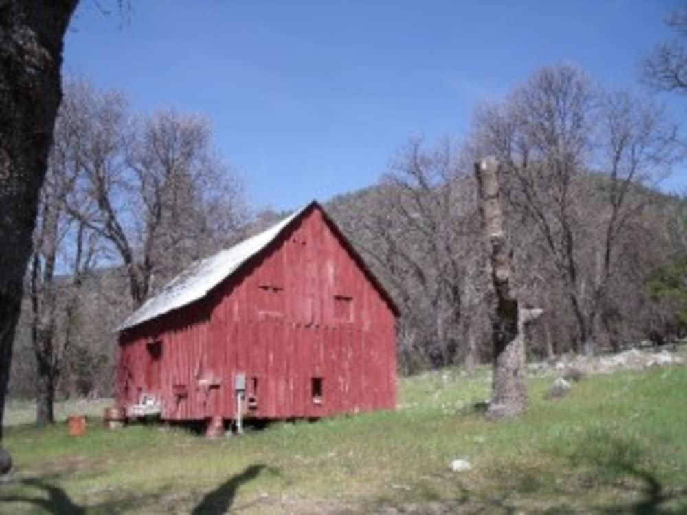 THE GENESEE-BECKWOURTH TRAIL