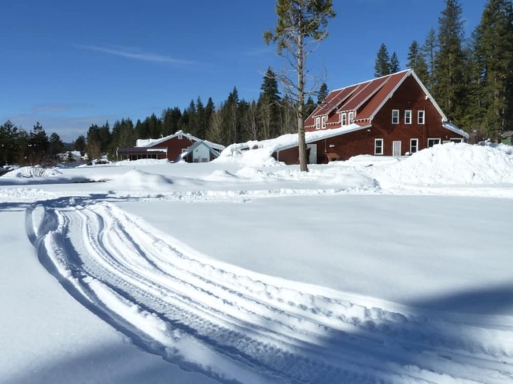 Our Favorite Winter Activities in Lassen Volcanic Park