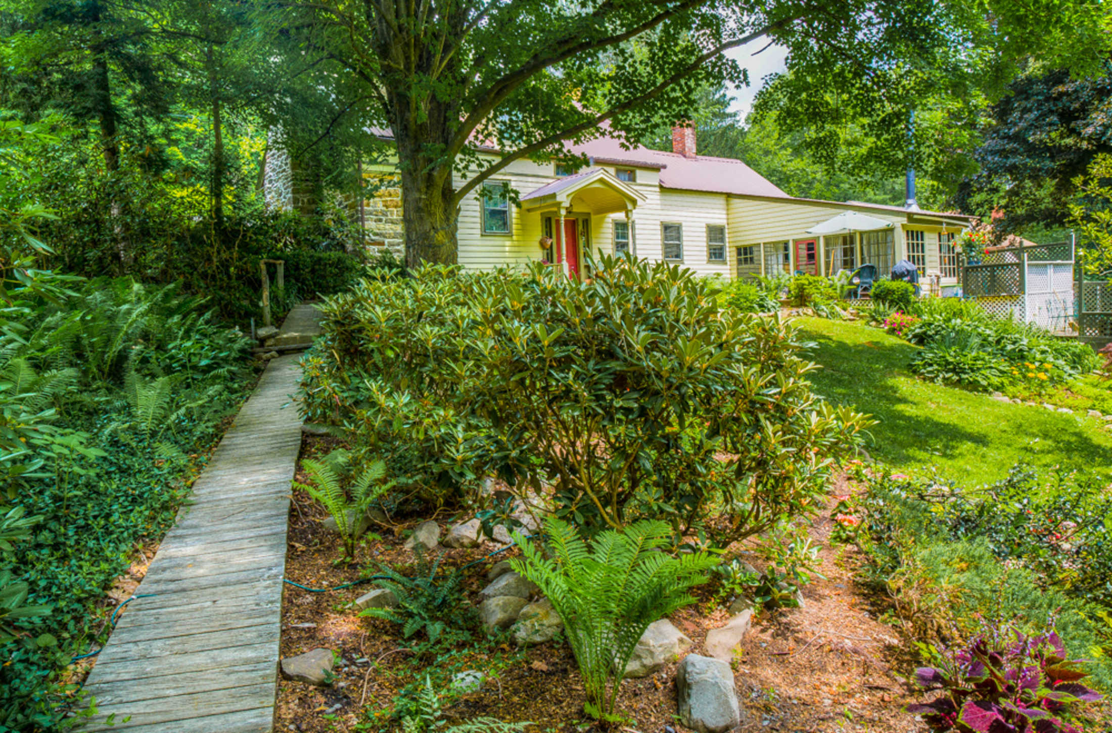 Captain Schoonmaker's Bed & Breakfast High Falls, NY