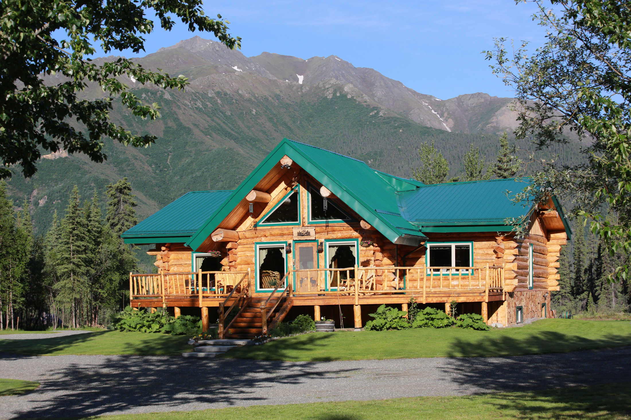  Log  Cabin  Wilderness Lodge  Tok Valley Mentasta Alaska