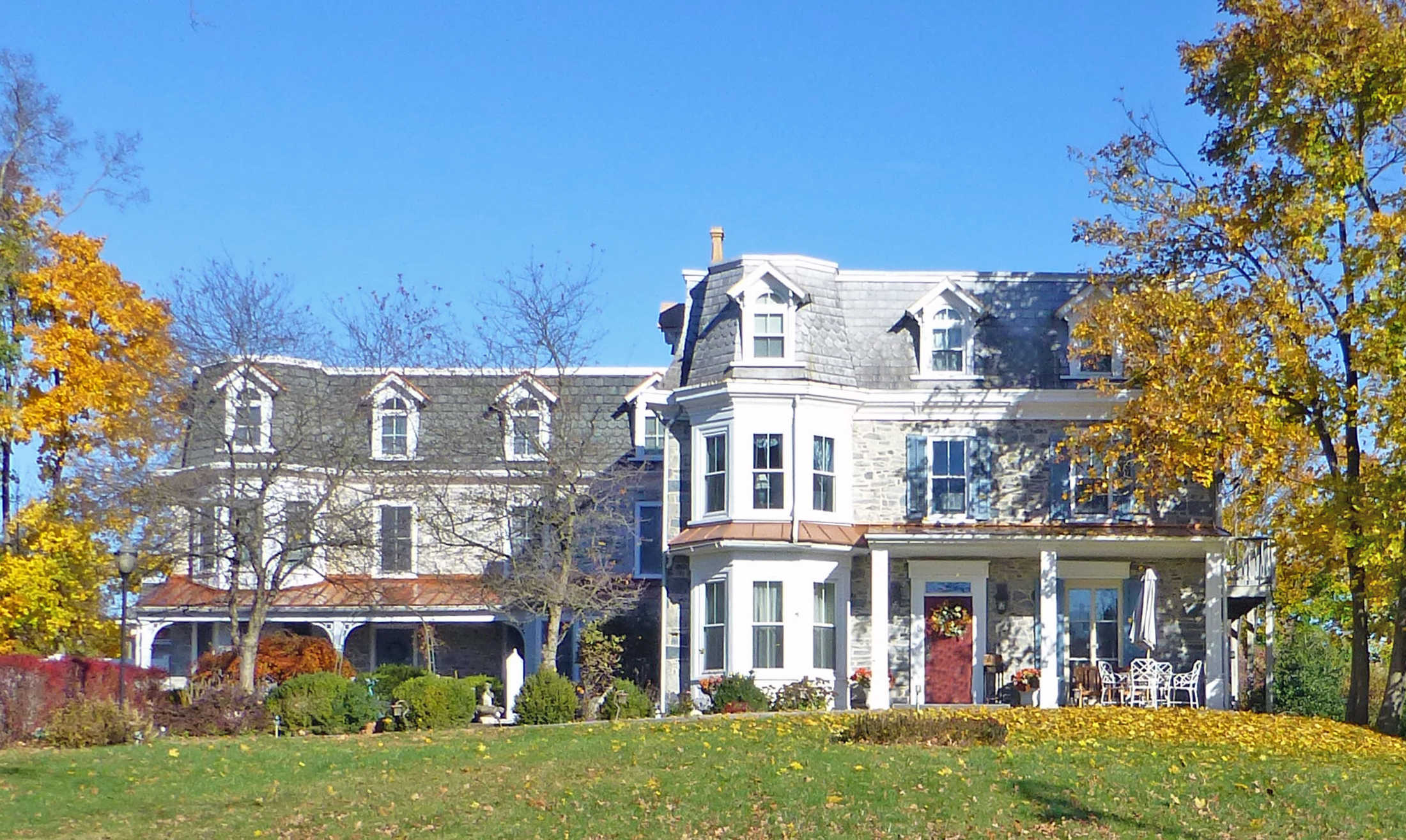 Fox & Hound Bed & Breakfast Historic B&B in New Hope, PA