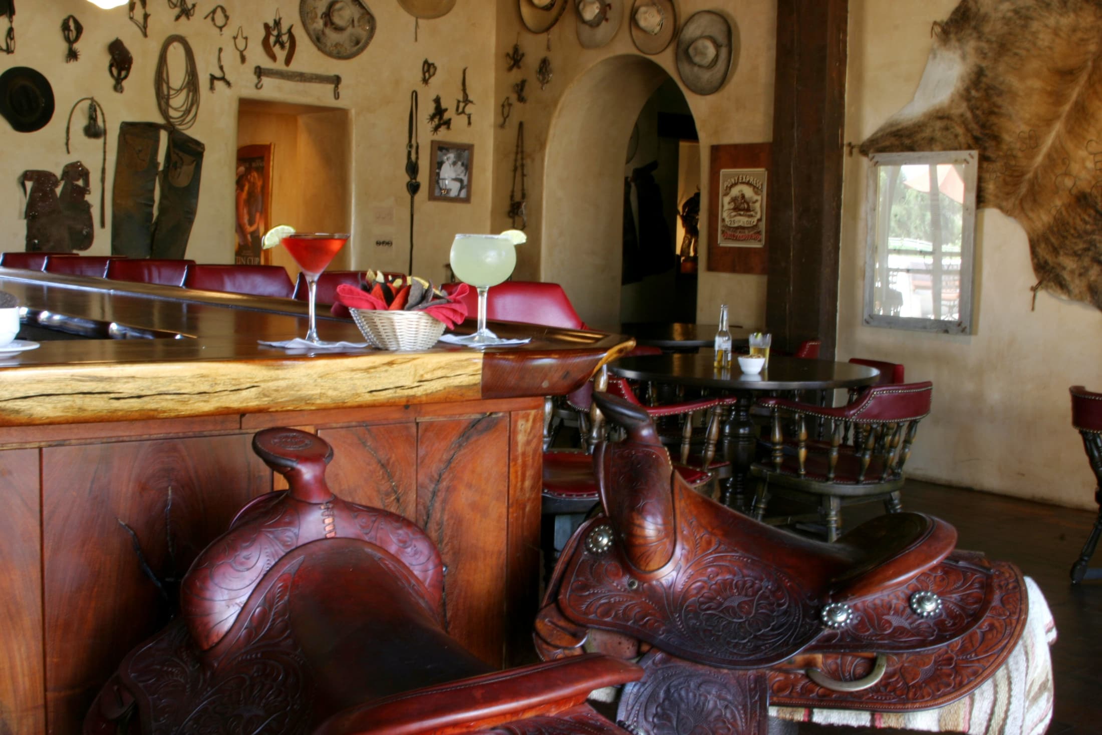 Local's Guide to Tubac Restaurants, Saloons, Bars and Nightlife