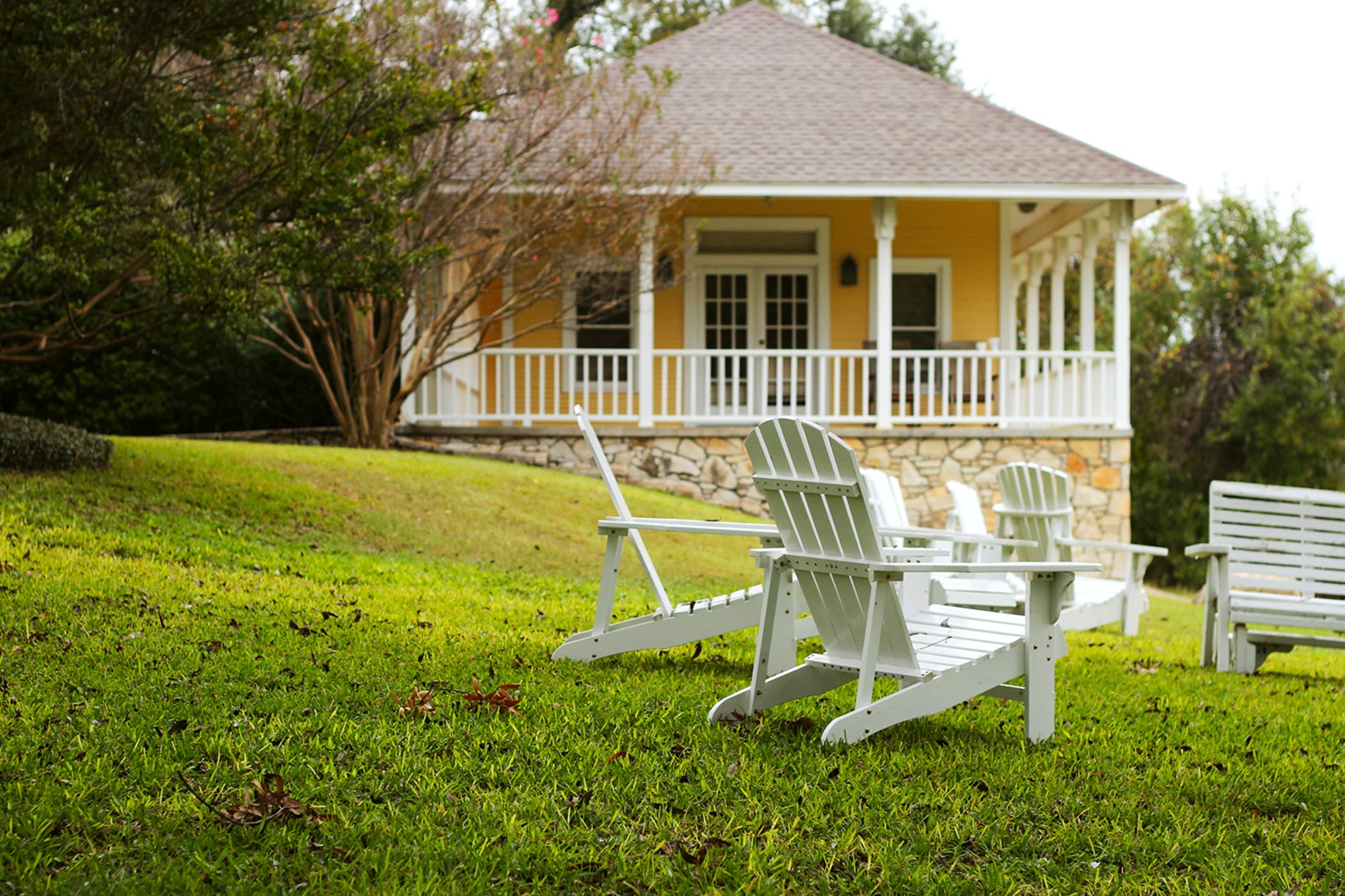 Inn on the River Boutique B&B Hotel / Glen Rose Event Venue