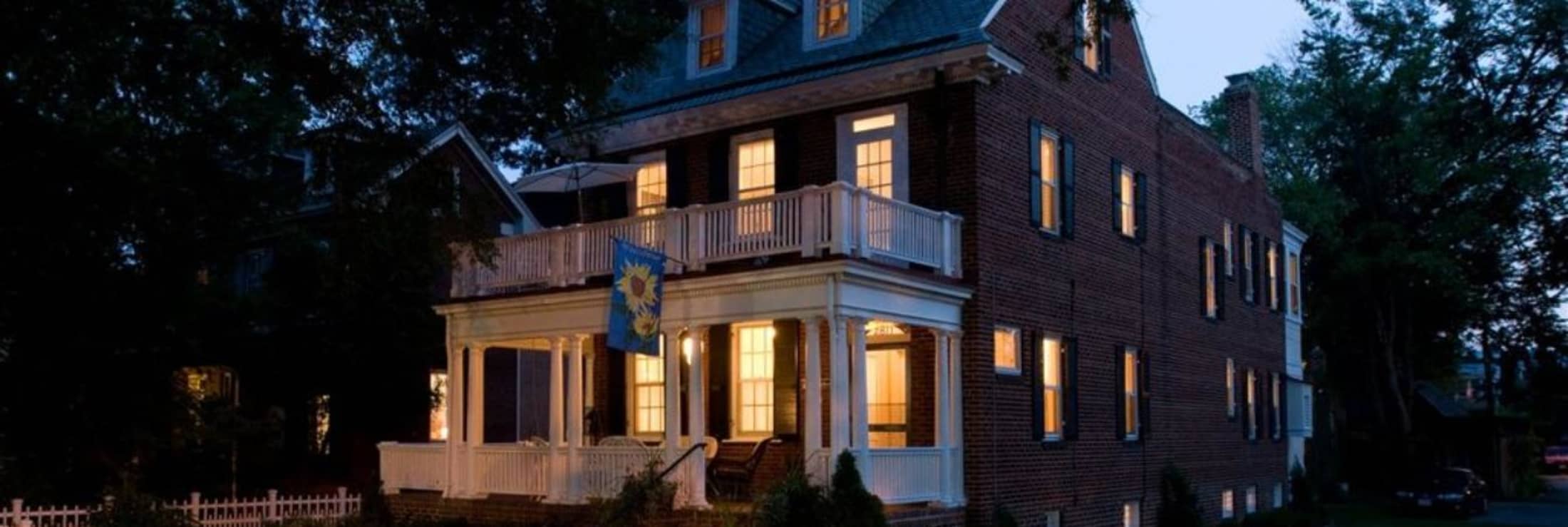 About Museum District Bed & Breakfast in Richmond Virginia