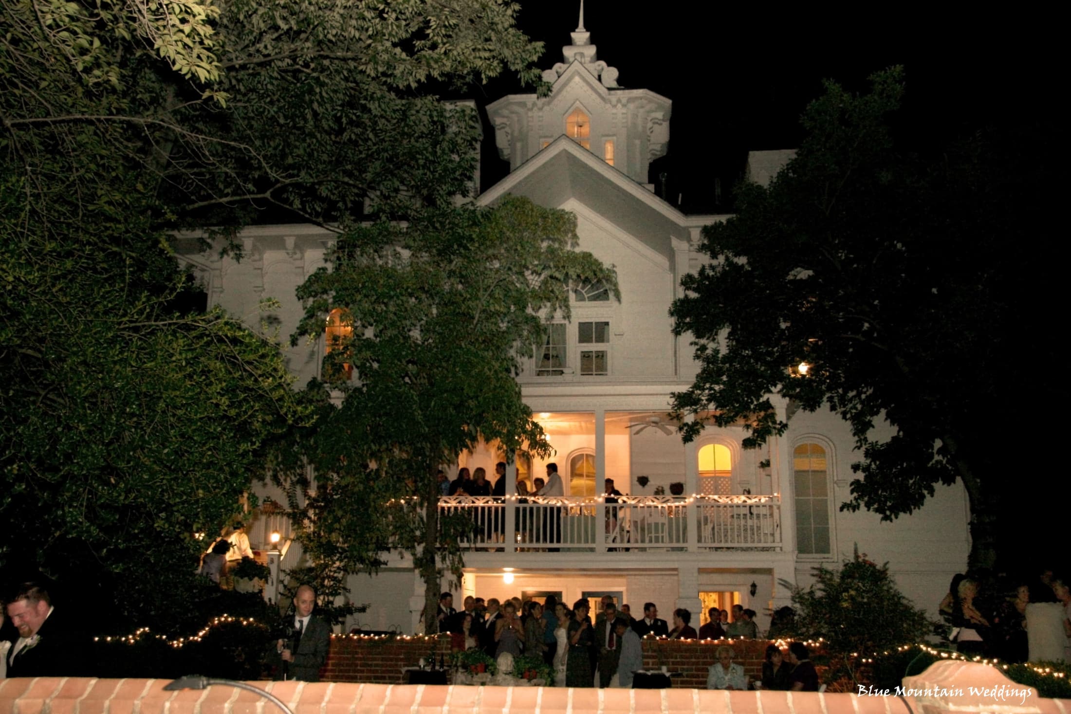 About Mayhurst Inn Bed & Breakfast Orange/Charlottesville VA