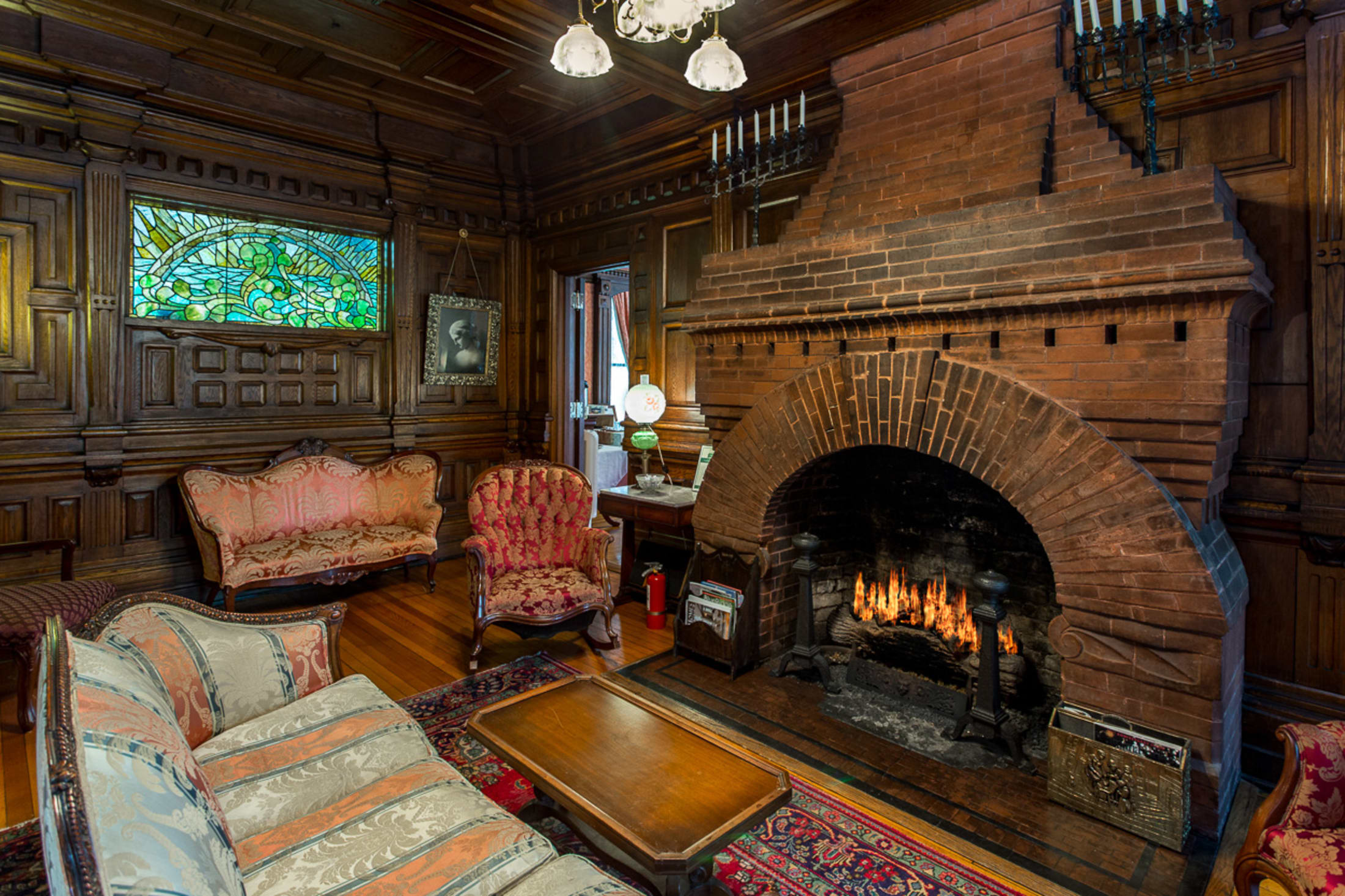 Cedar Crest Inn Asheville's Most Romantic Bed & Breakfast
