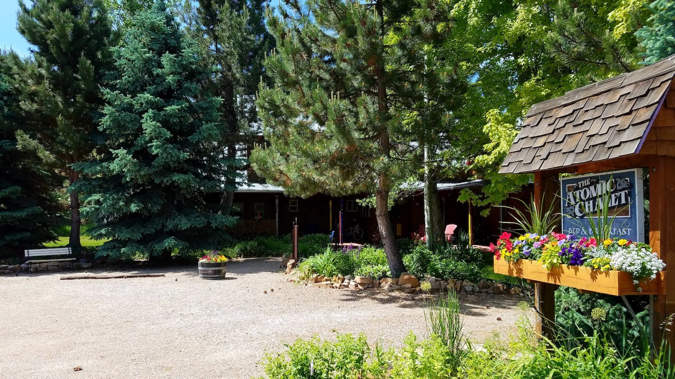 Atomic Chalet A Northern Utah Bed & Breakfast Huntsville