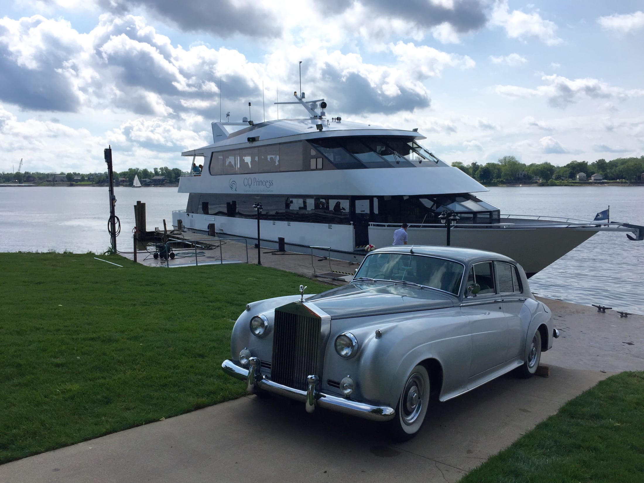 Explore the Area Pepin Mansion in New Albany, IN